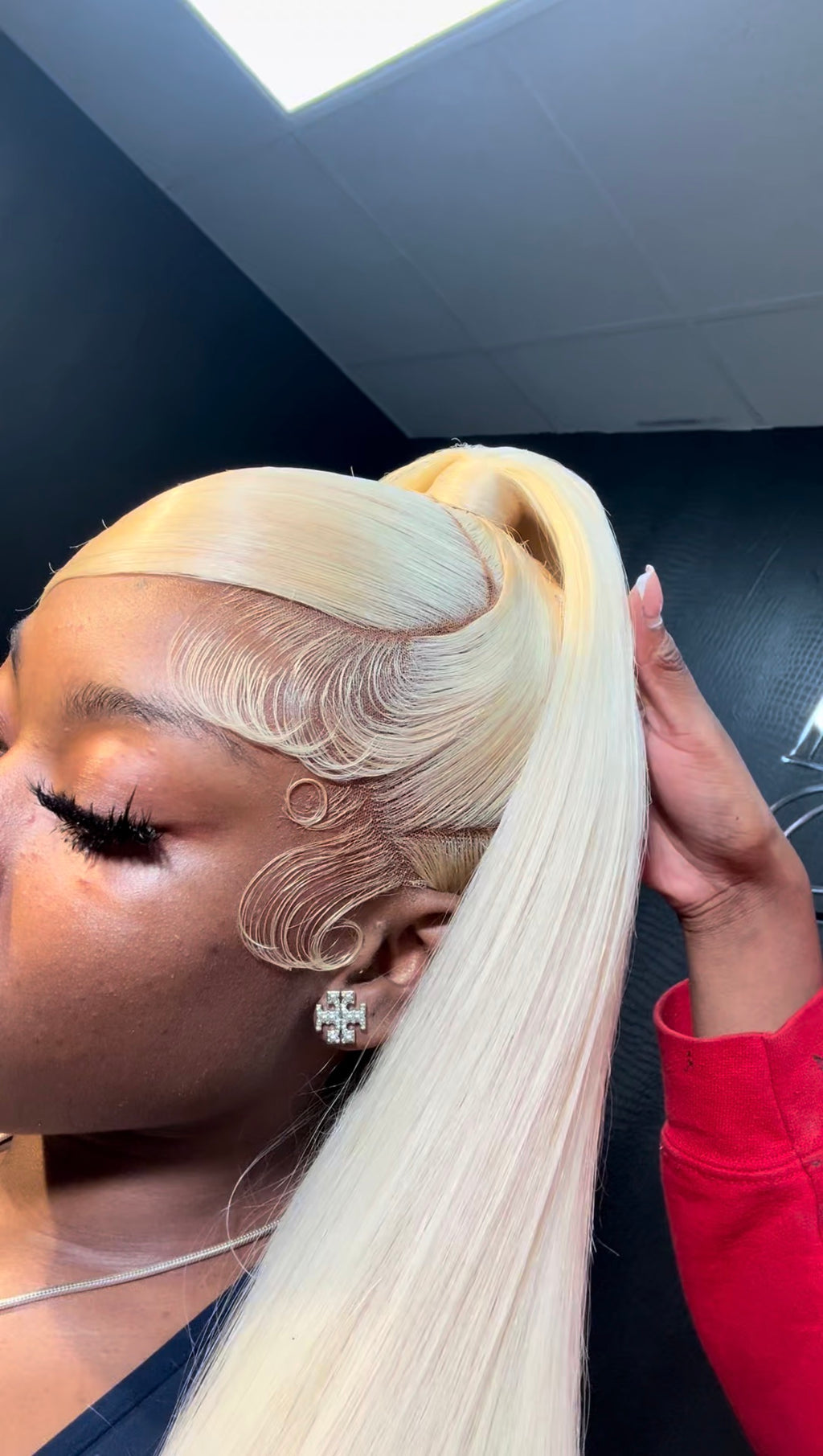 613 SILKY STRAIGHT HD WIGS